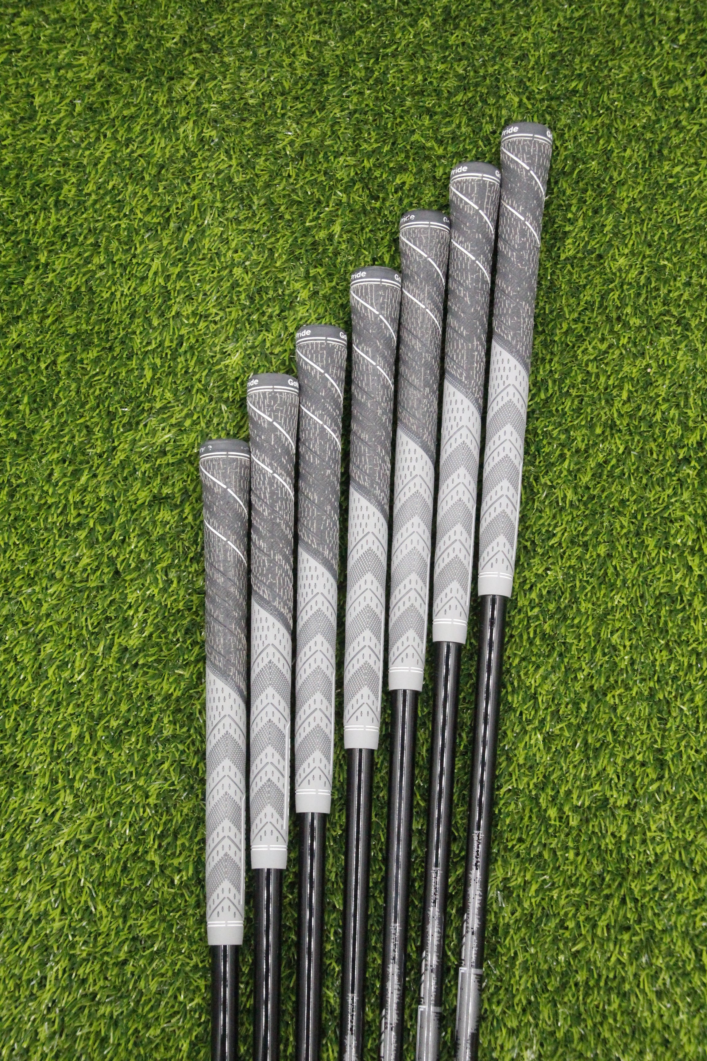 TaylorMade P790 Phantom Black Iron Set 4-PW XS Flex -0.5"