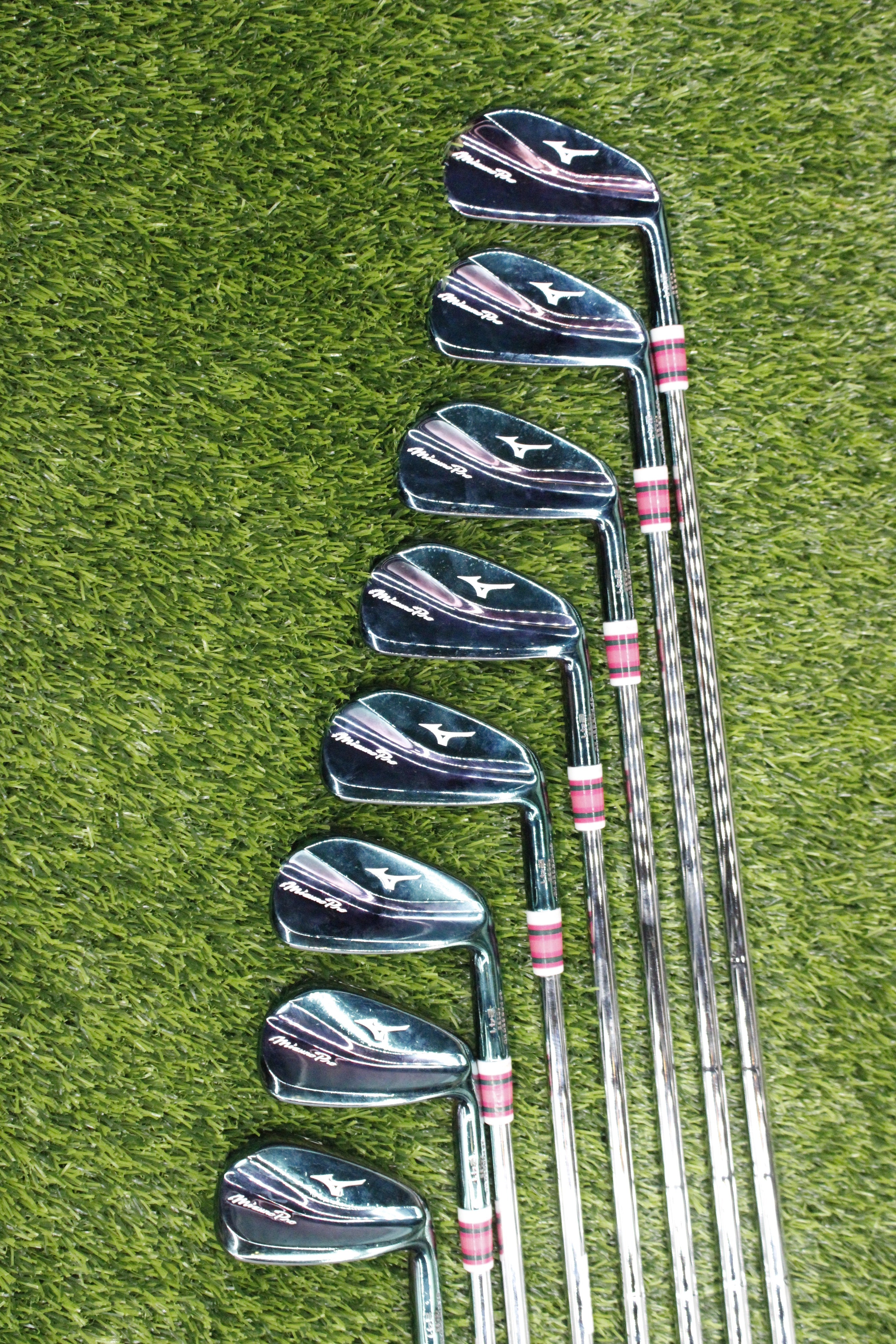Mizuno Pro 241 Azalea Limited Edition Iron Set 3-PW S Flex Std Length