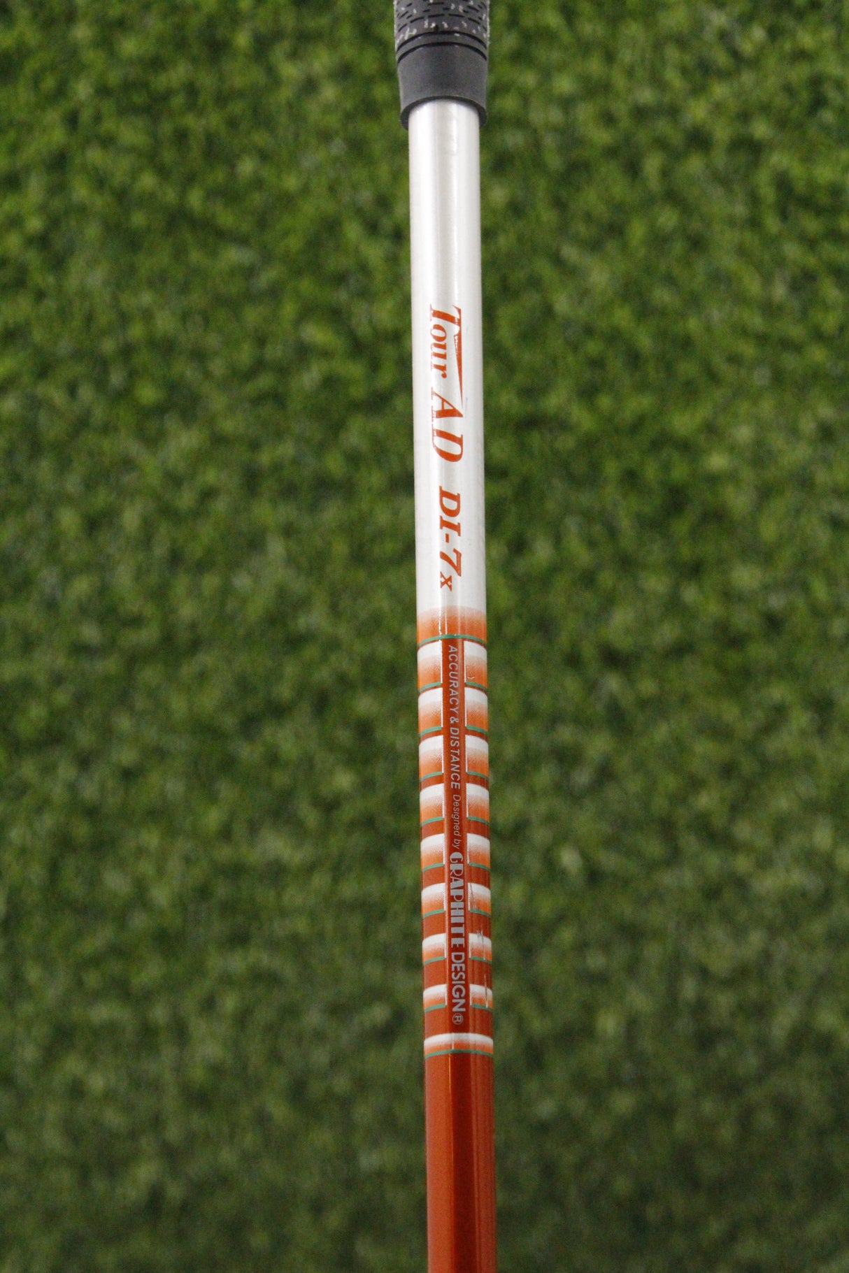 Lefty Titleist TSR2 w/ Tour AD DI-7x 11° Driver XS Flex 44"