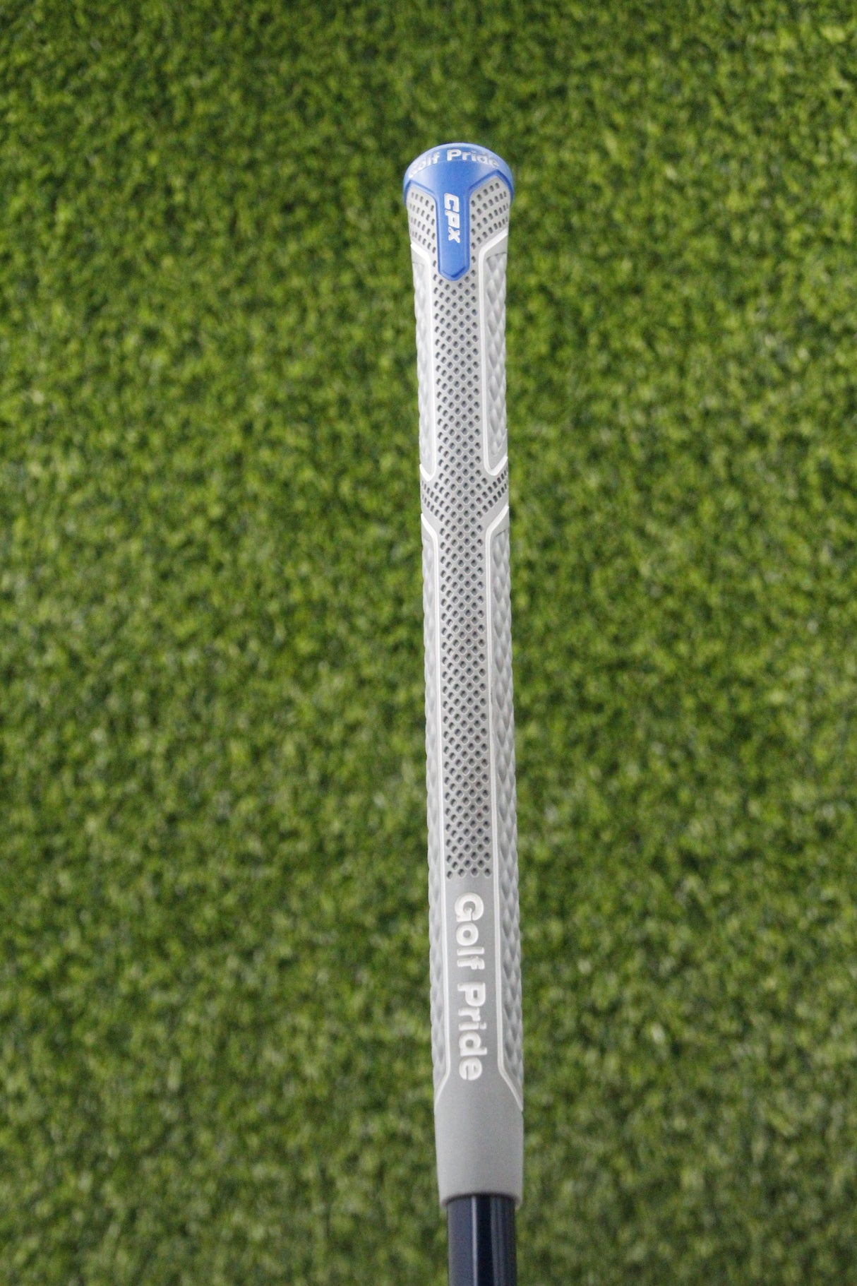 TaylorMade Sim2 Max 18° 5 Wood R Flex 42.25" w/ HC