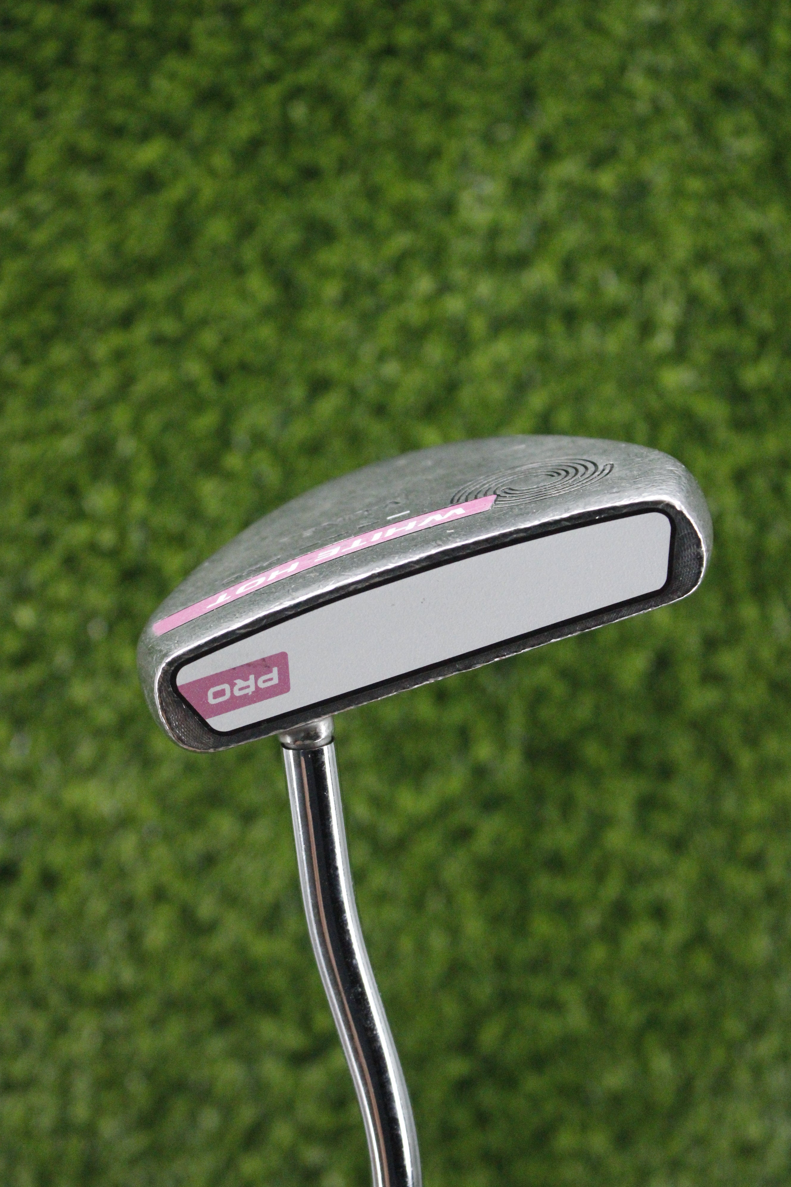 WOMEN Odyssey White Hot Pro V-Line Putter 31"