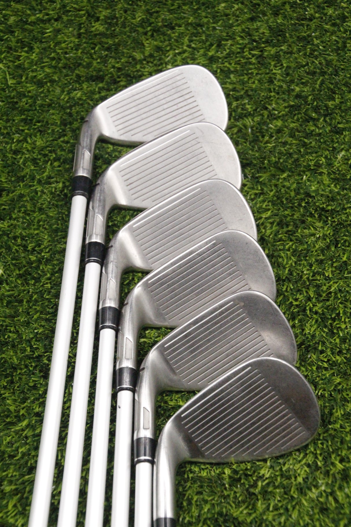 WOMEN TaylorMade Stealth Iron Set 7-PW AW SW L Flex -0.5"