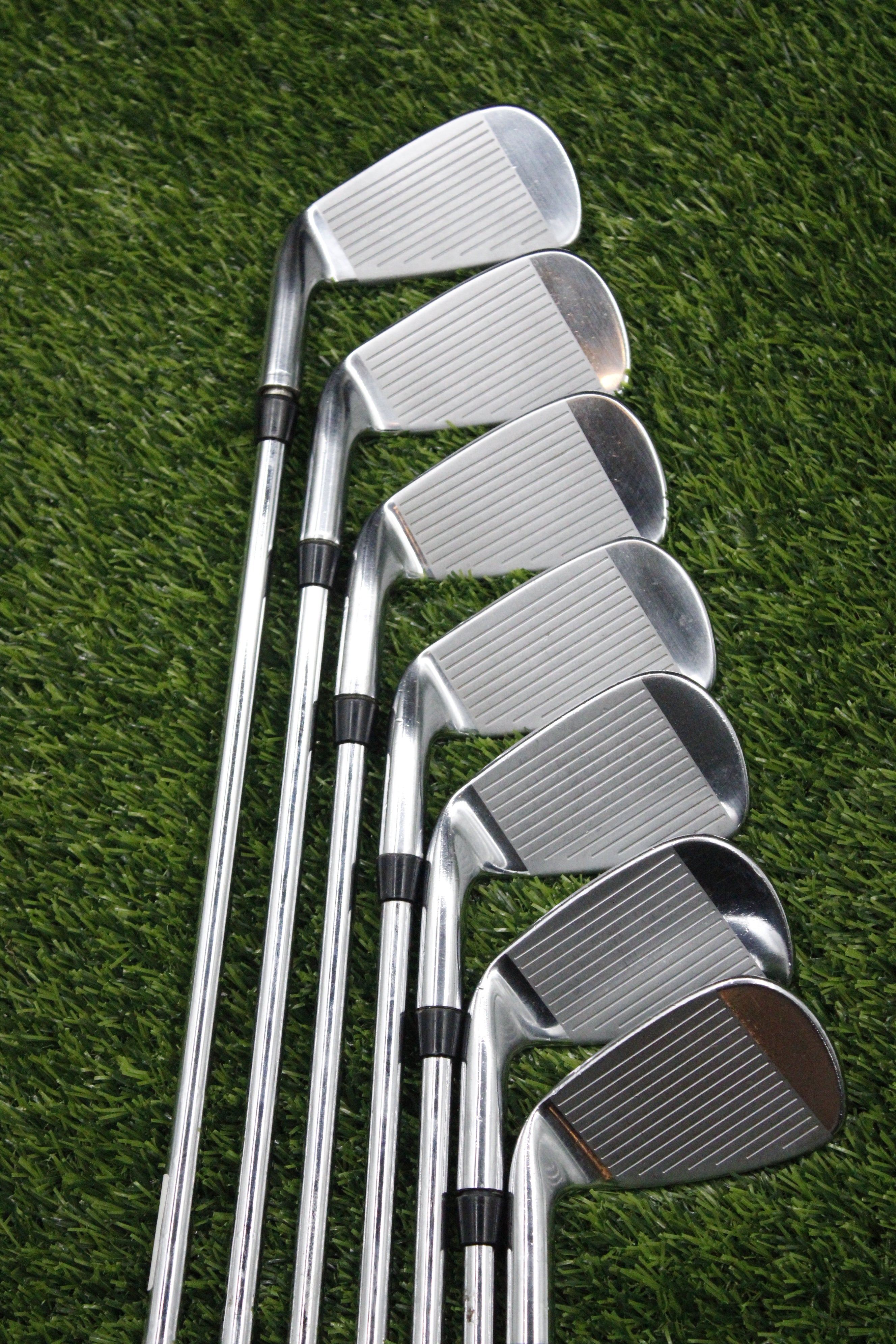 TaylorMade R9 Iron Set 4-PW R Flex -0.5"