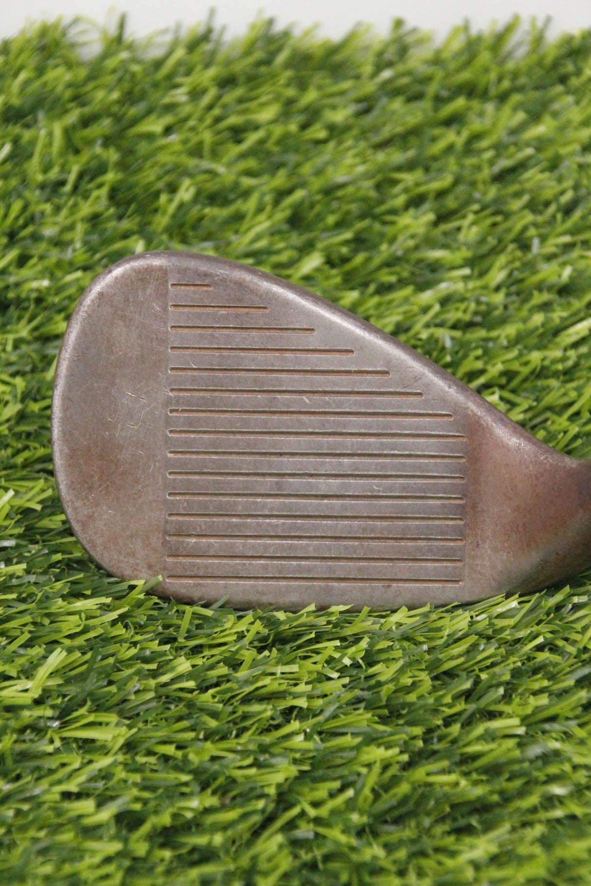 Cleveland 588 DSG RTG 52° GW Wedge Flex 35.5"