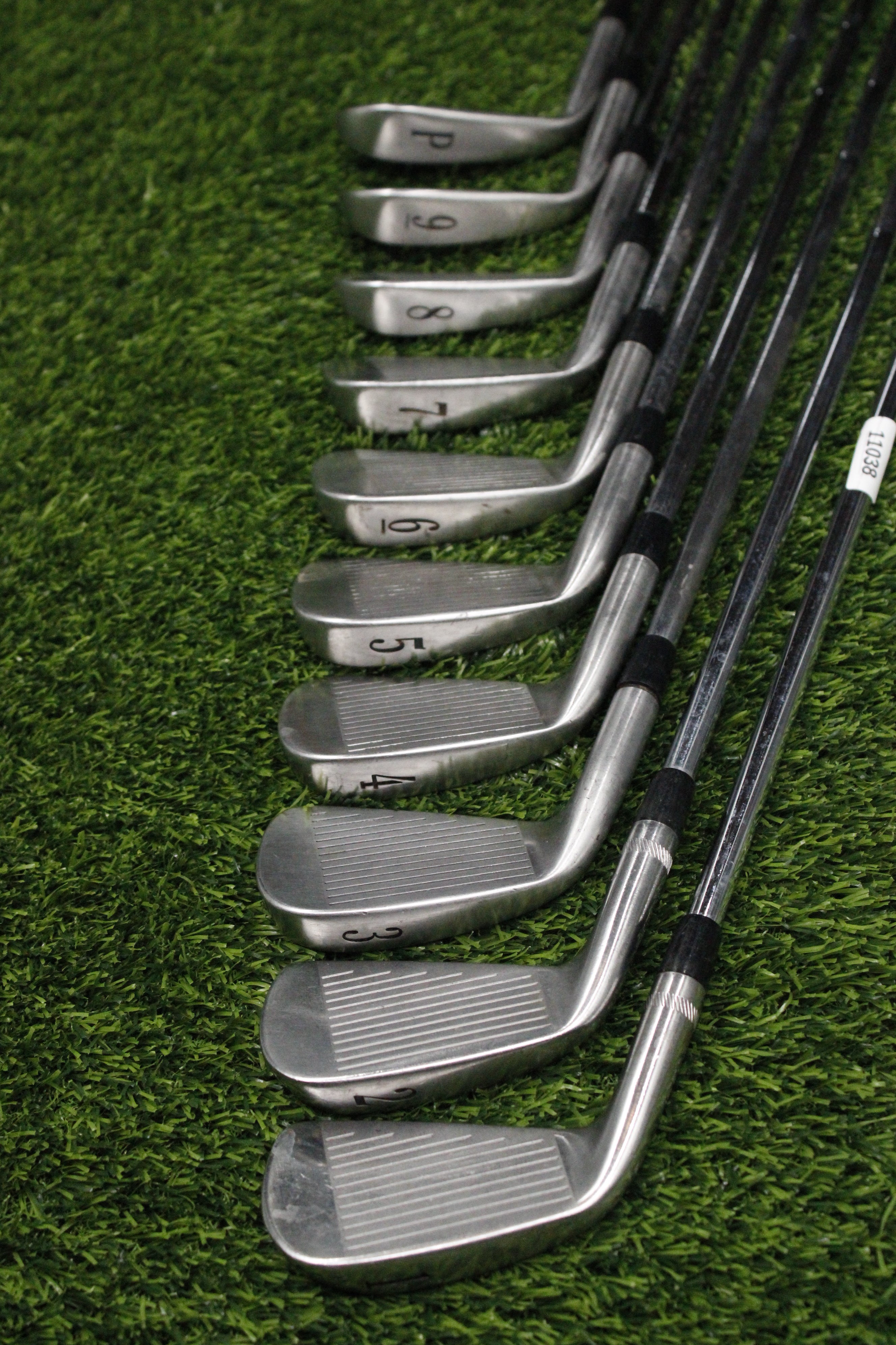 Titleist DCI 981 Iron Set 1-PW R Flex Std Length
