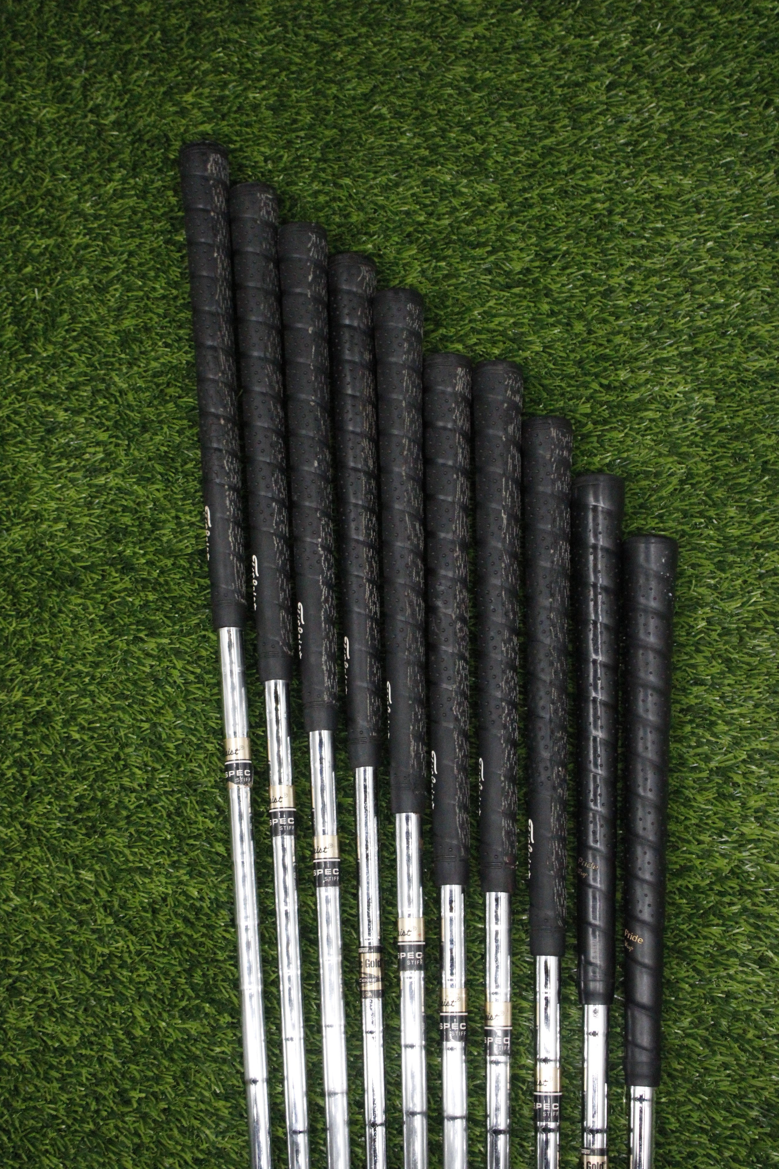 Titleist DCI 981 Iron Set 1-PW R Flex Std Length