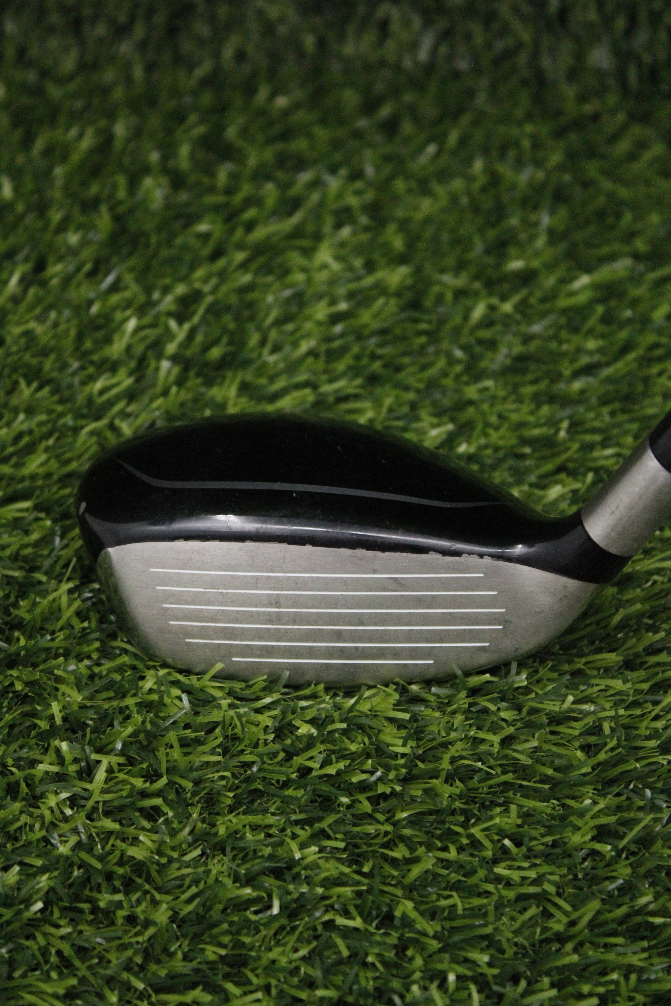 TaylorMade 2009 Rescue 19° 3 Hybrid R Flex 40.75"