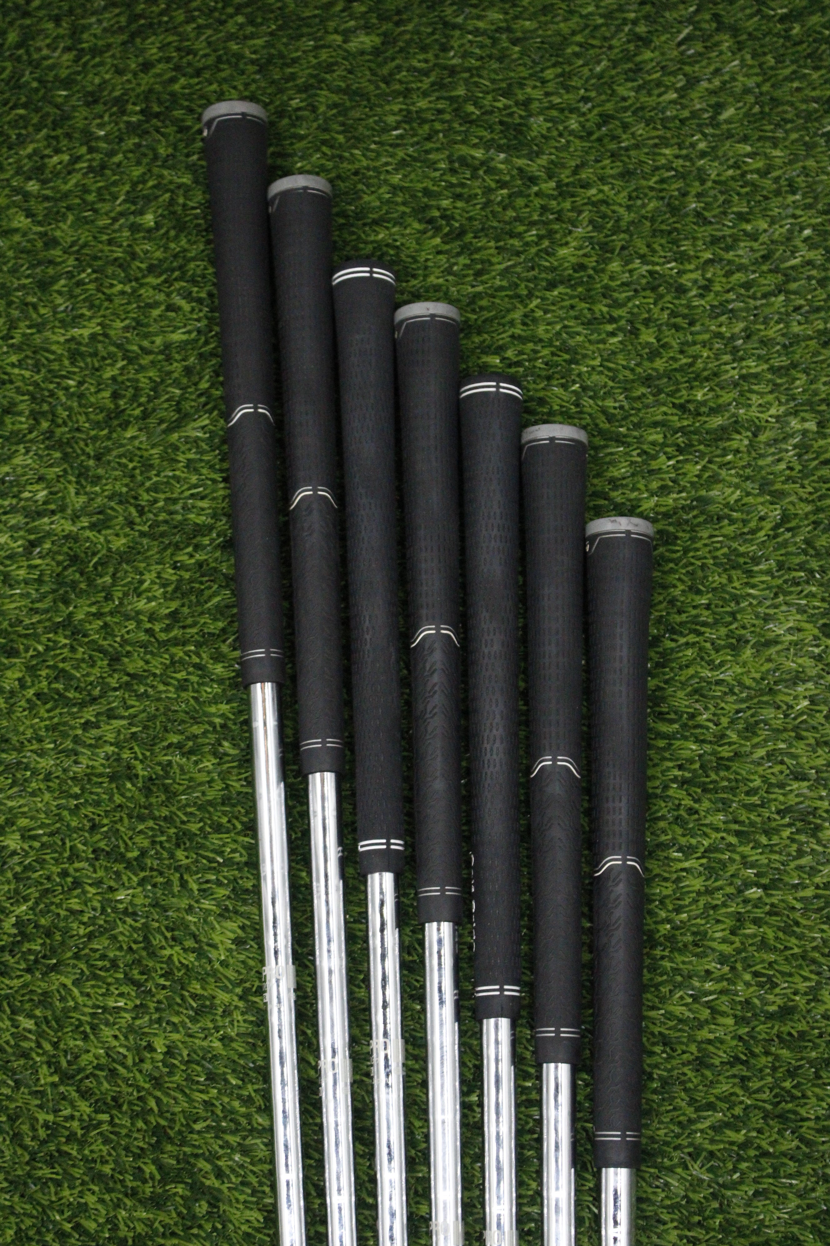 TaylorMade M4 Iron Set 5-PW AW R Flex Std Length