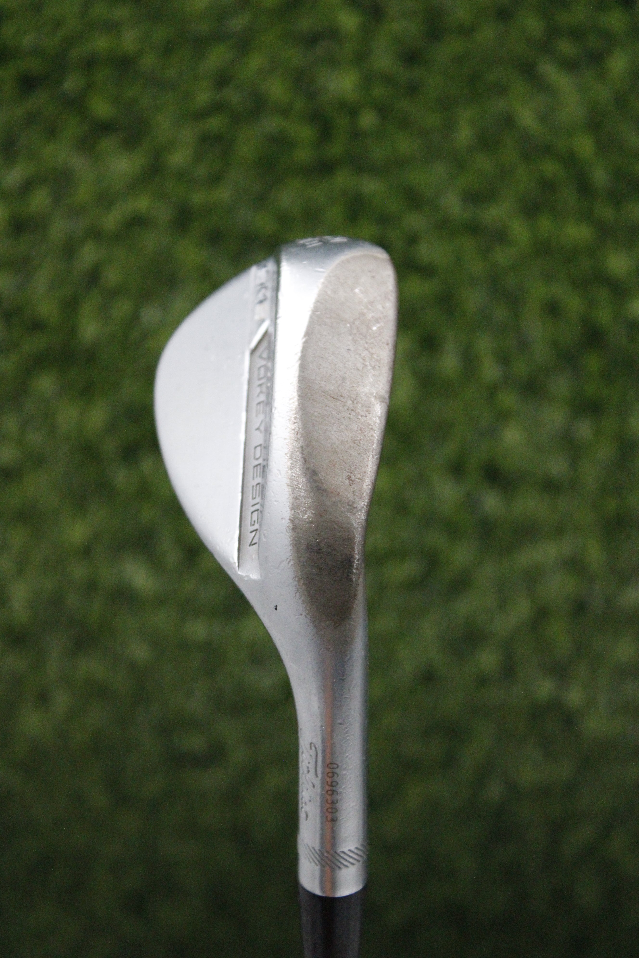 Titleist Vokey SM8 Tour Chrome 56° SW R Flex 36"