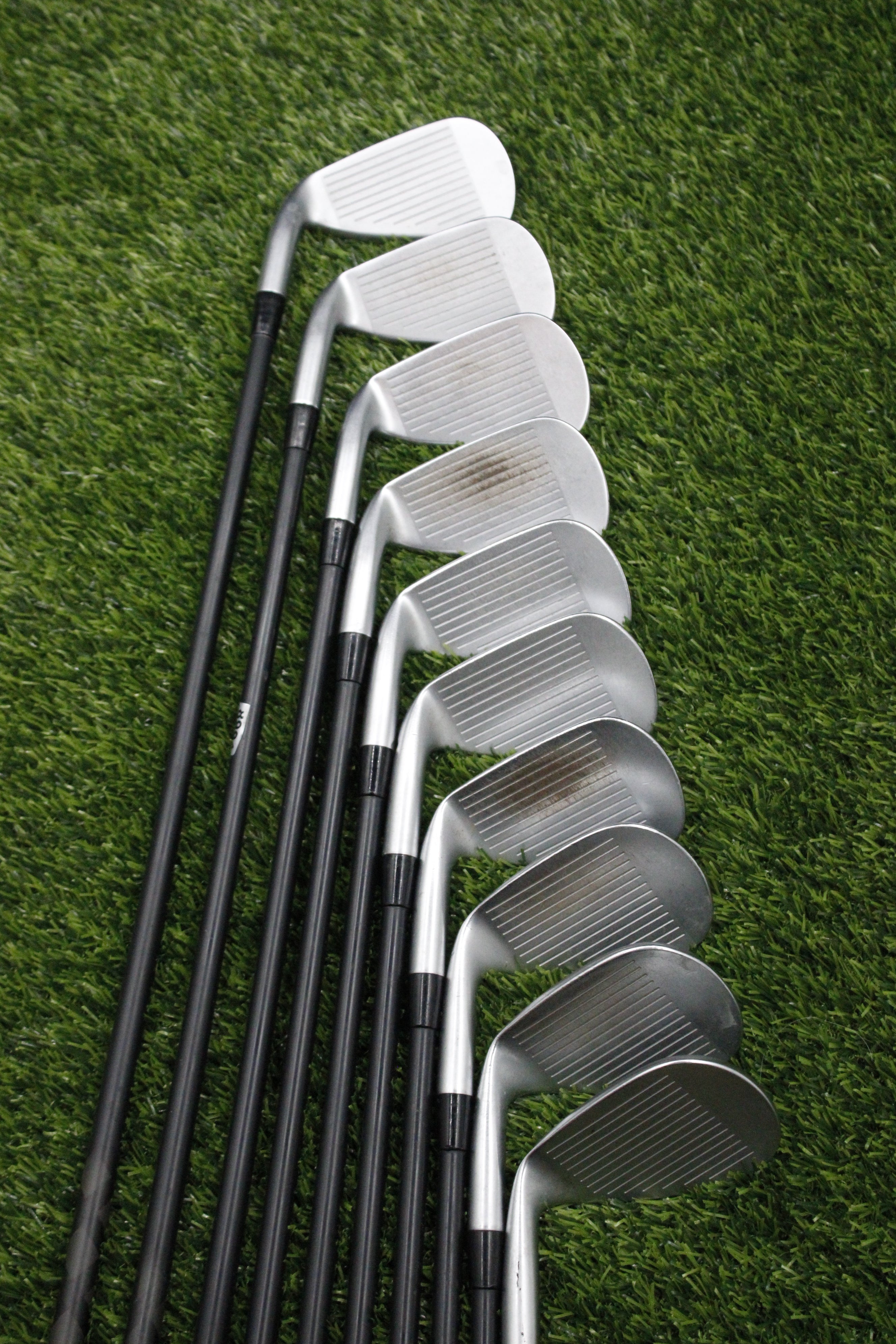 Mizuno JPX 900 Hot Metal Iron Set 4-PW GW SW LW R Flex Std Length