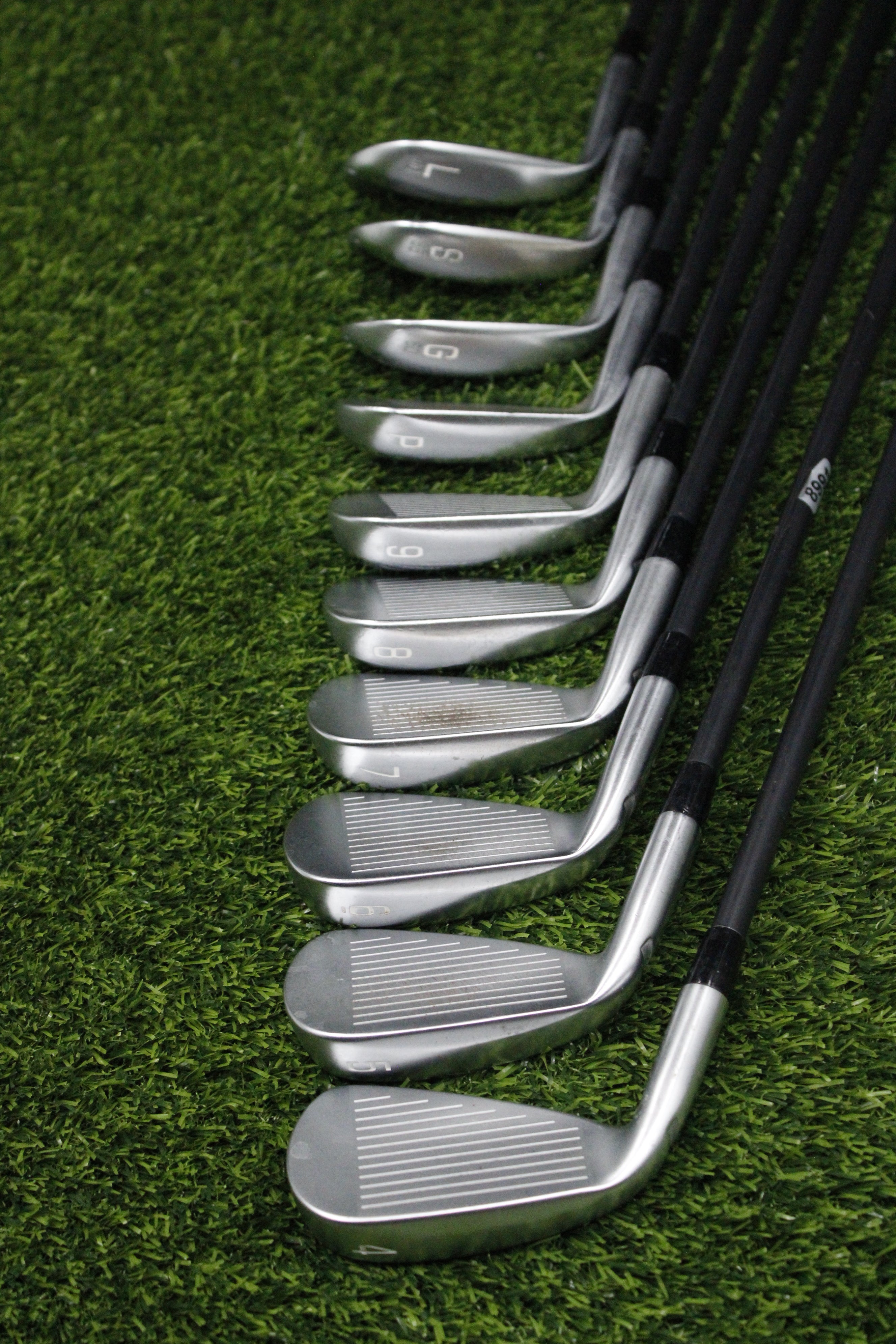 Mizuno JPX 900 Hot Metal Iron Set 4-PW GW SW LW R Flex Std Length