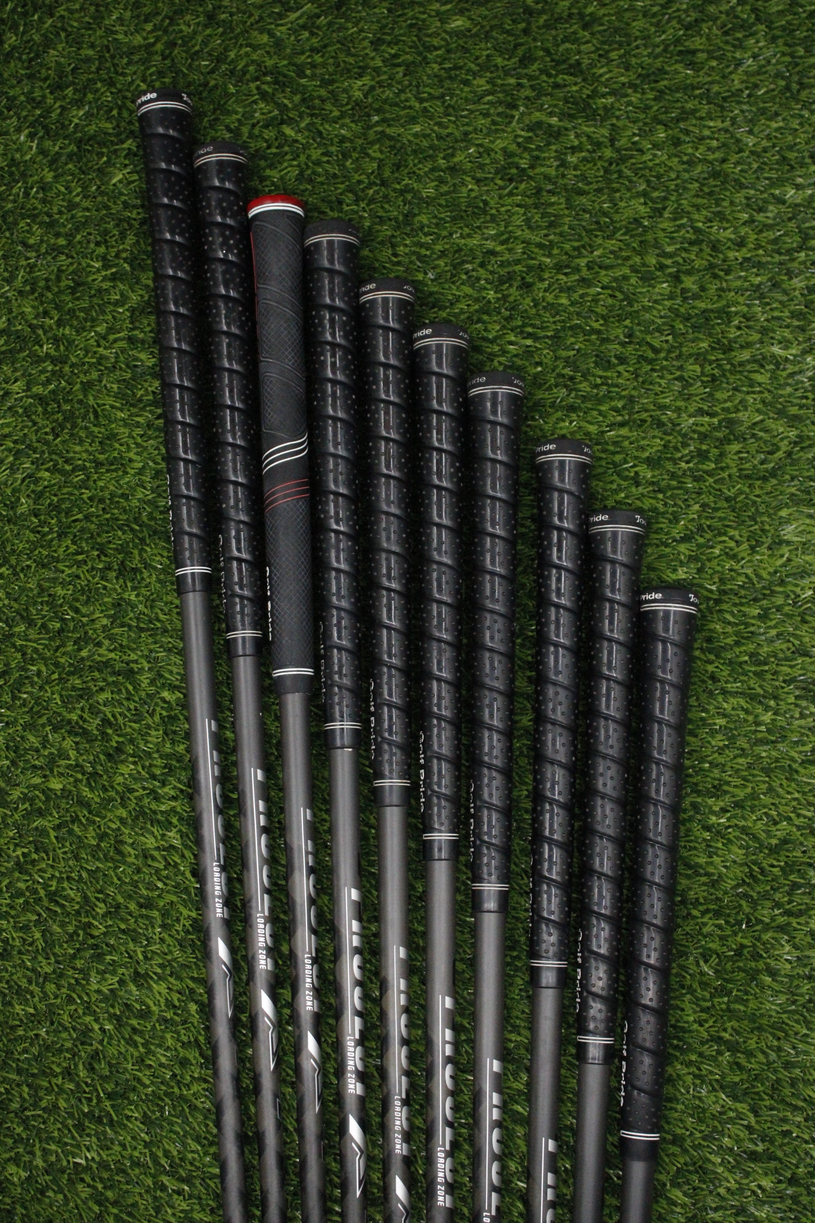 Mizuno JPX 900 Hot Metal Iron Set 4-PW GW SW LW R Flex Std Length