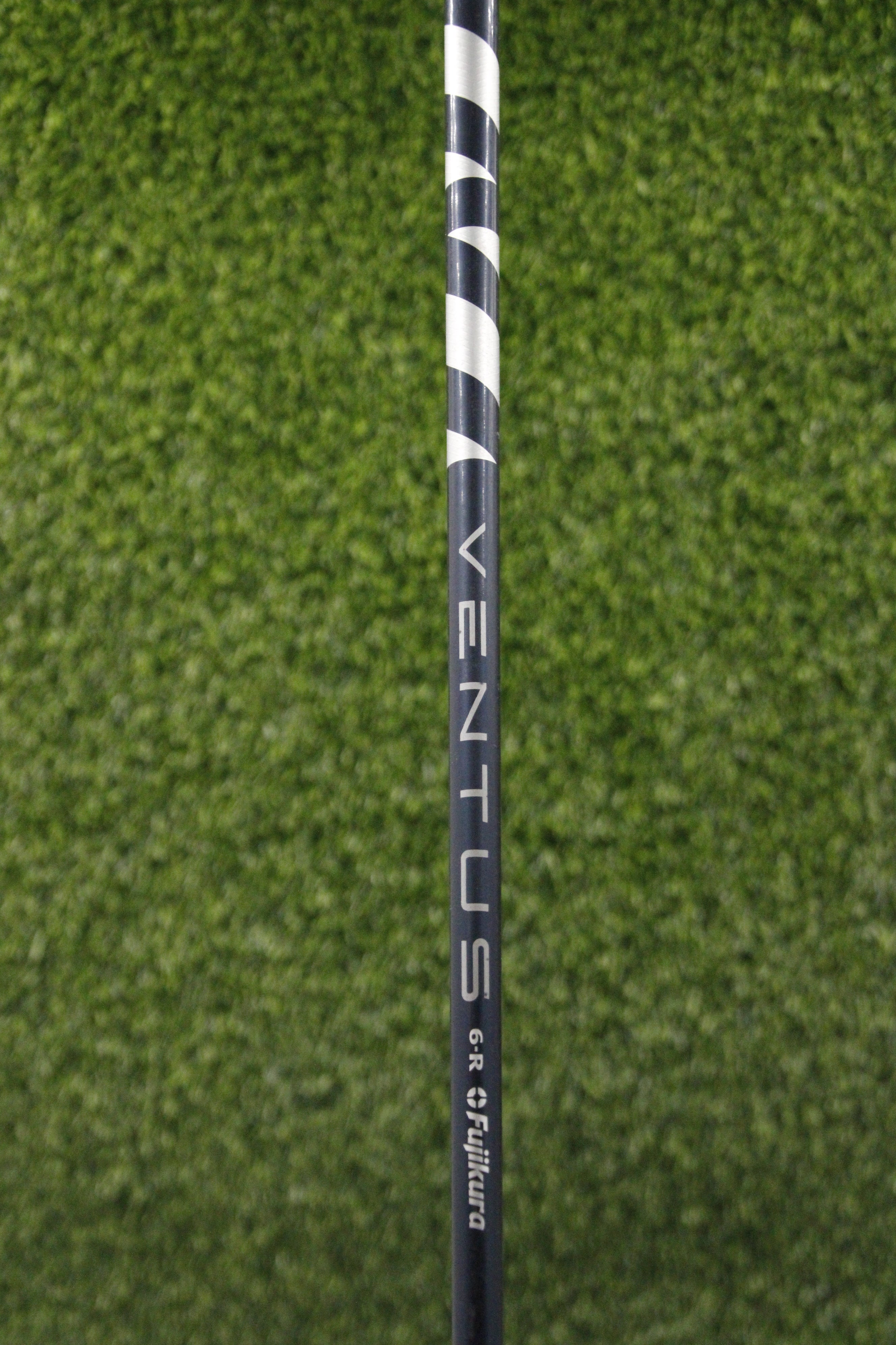 TaylorMade Sim2 Max Rescue 22° 4 Hybrid R Flex 40" w/ HC