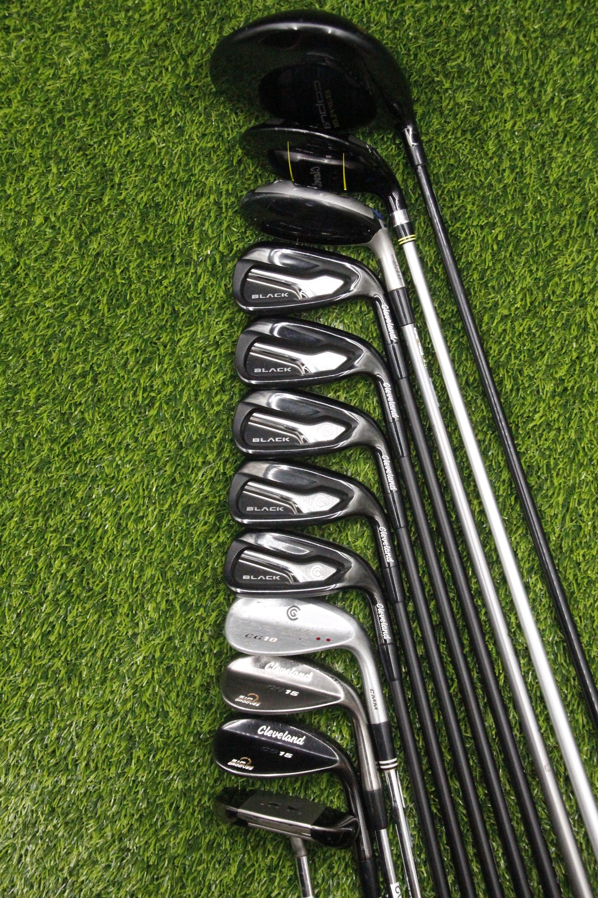 Cleveland 2015 CG Black Par Set R Flex Std Length