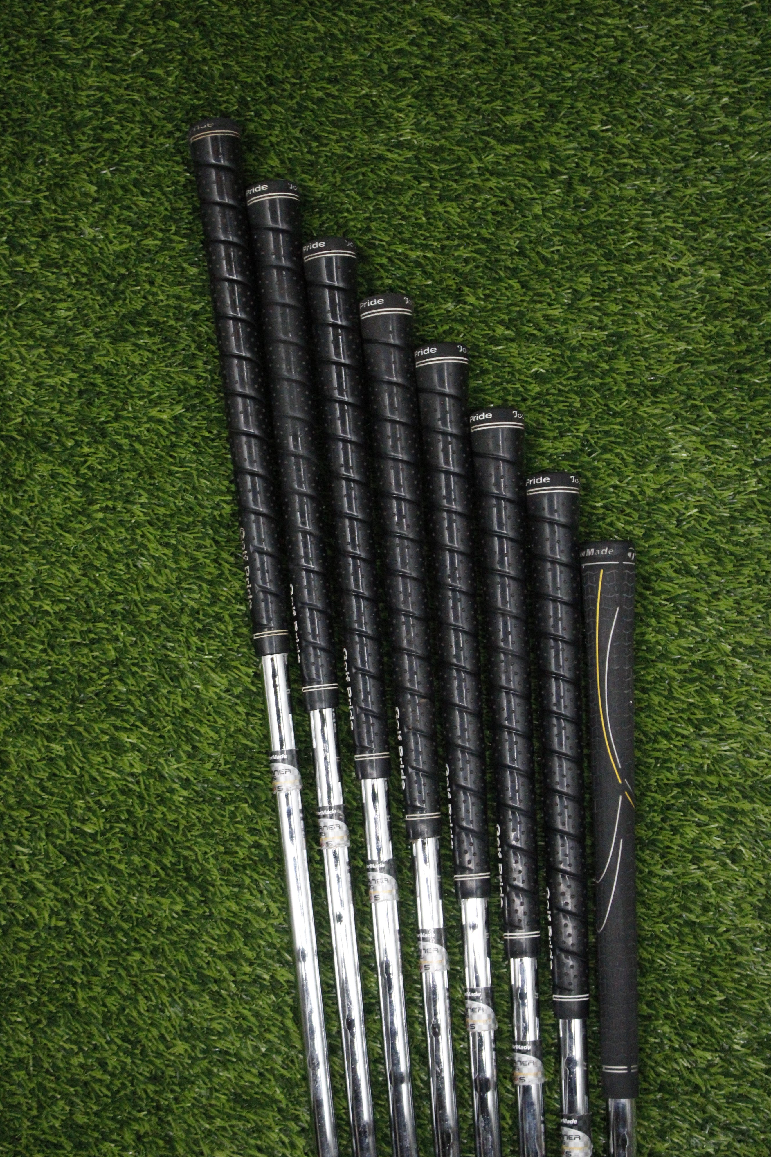 TaylorMade Burner Plus Iron Set 4-PW AW S Flex Std Length