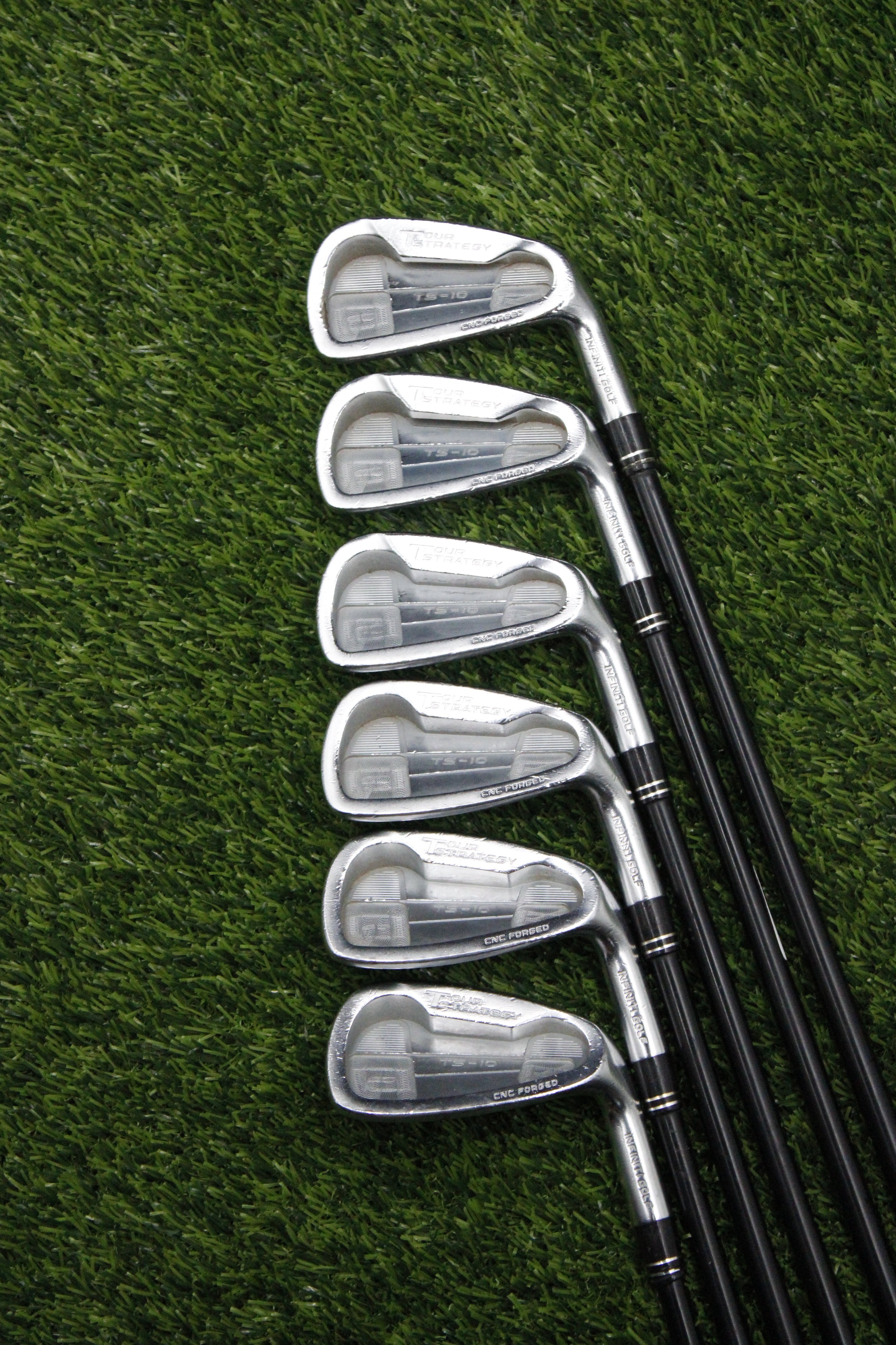 Infiniti Golf Tour Strategy Iron Set 5-PW A Flex +1.0"